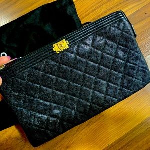 Chanel O-Case brand new/never used caviar leather clutch/oversized wallet/case